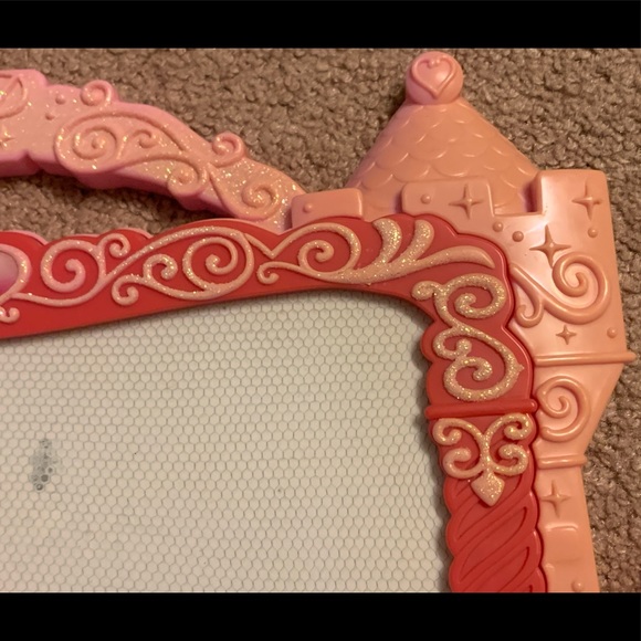 Princess Magnetic Erasable Doodle Drawing Board - Picture 6 of 14